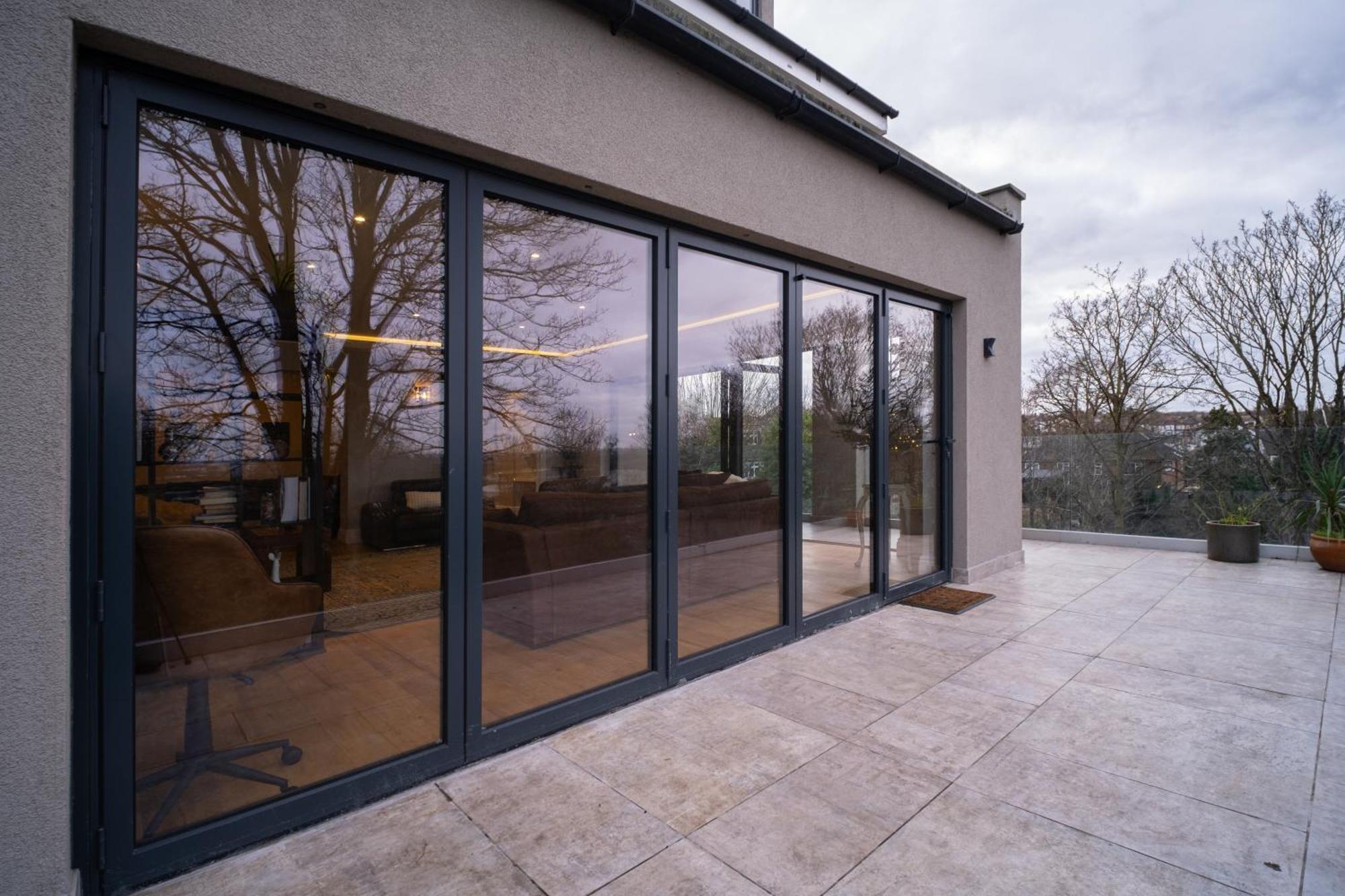 The Ridge London - Luxury Designer Villa With Hot Tub And Sauna, Bexley Borough Of Londra Esterno foto